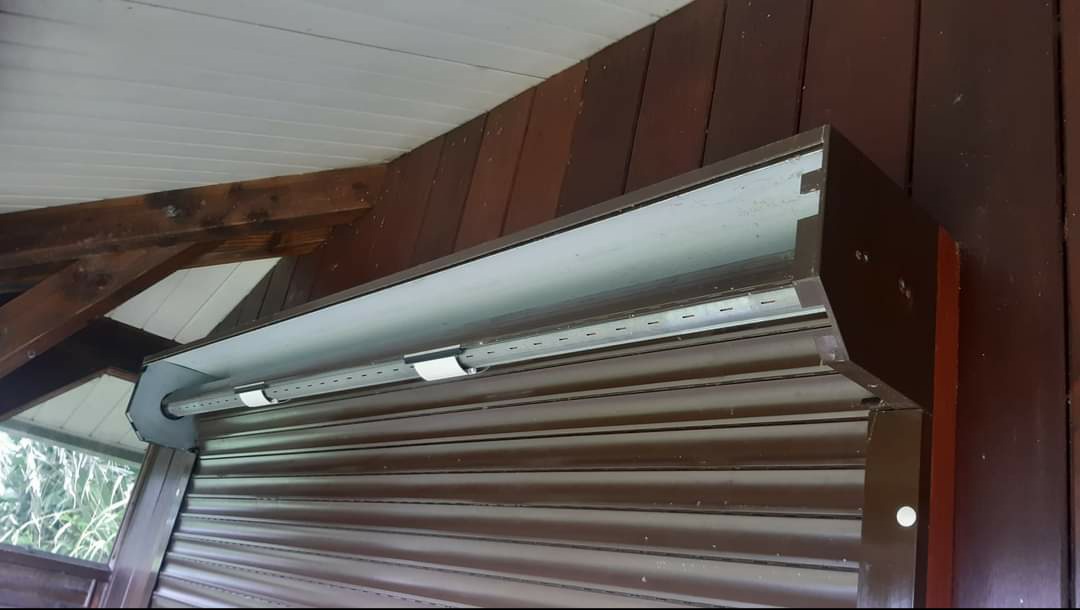 Motorisation de volets roulants alu, PVC et bois